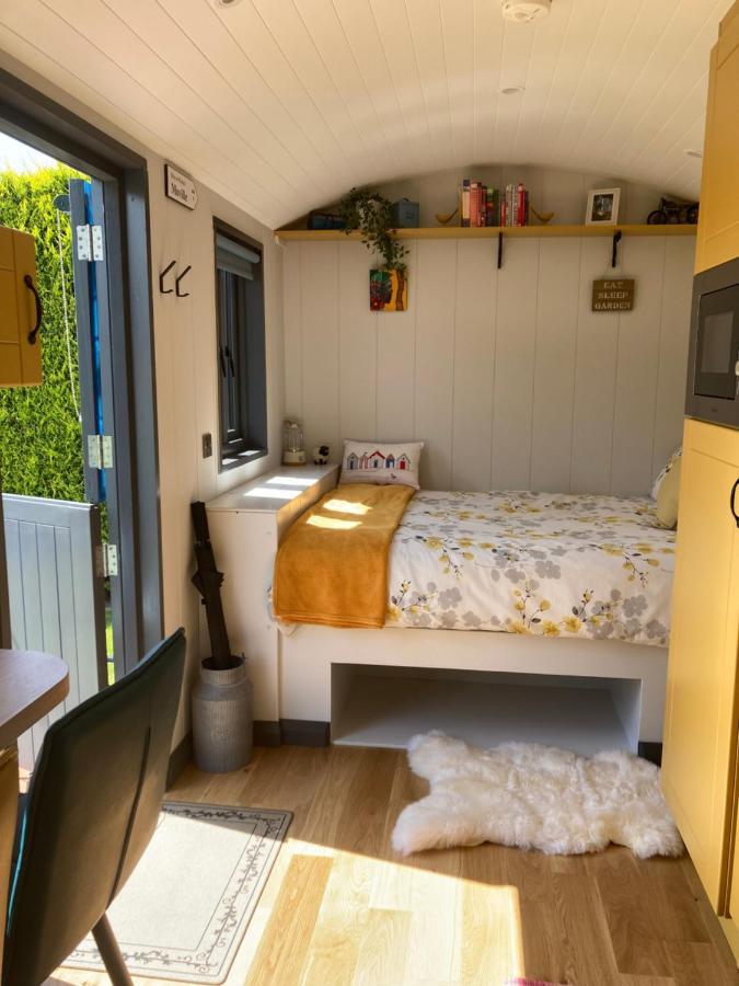Atlantic Way Shepherd Hut Moville Exterior foto